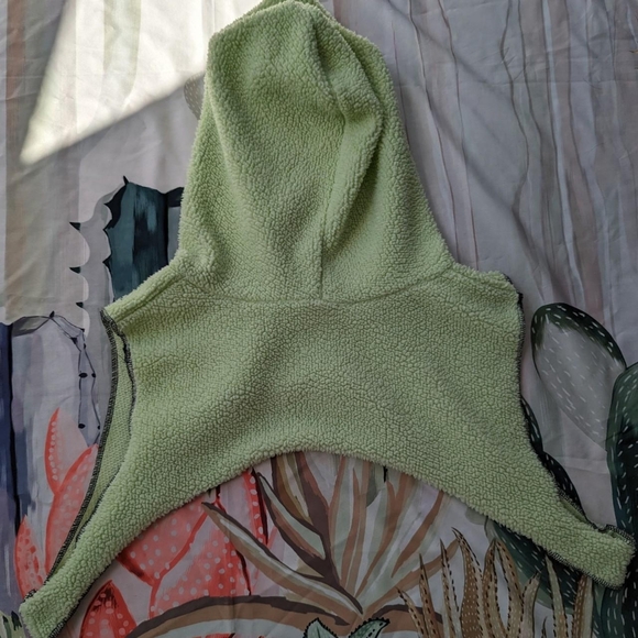 ππ€π FUZZY HOODED SHRUG ππ€π - Picture 4 of 5